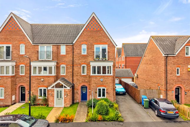 4-bed house on 21, Watermint Way, Altrincham, £568,000