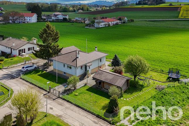 Thumbnail Villa for sale in Lentigny, Canton De Fribourg, Switzerland