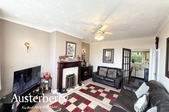 17, Hazel Grove, Stoke on Trent photo 3