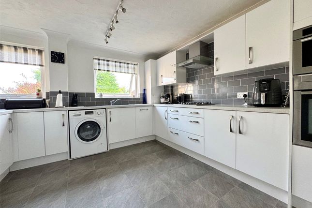 8 Shoreacre,, Marine Drive East, Barton On Sea photo 3