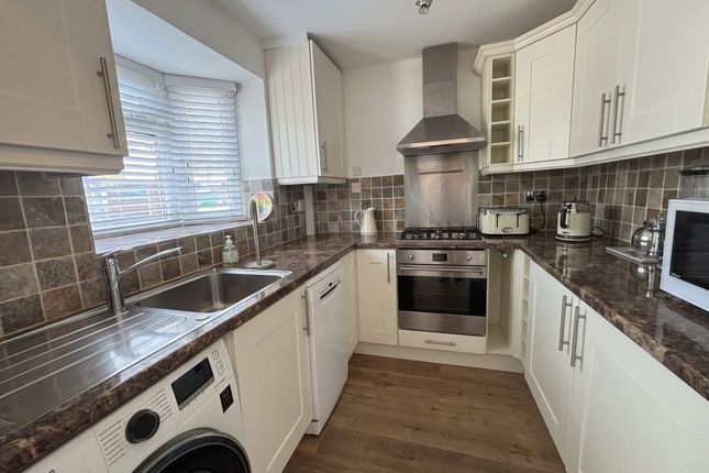 138, Firs Avenue, London photo 4