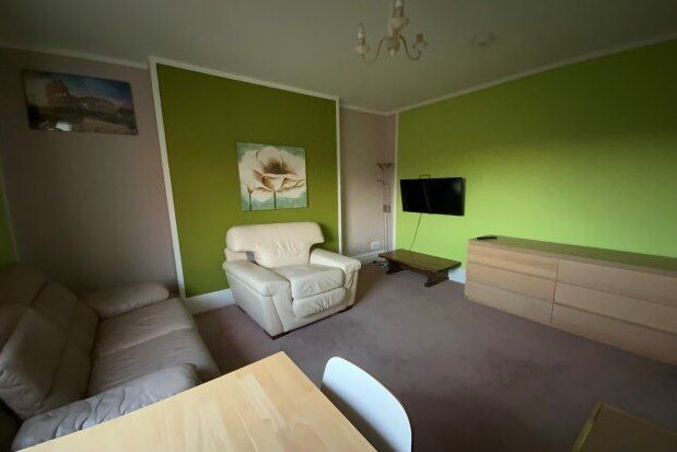 Flat to rent in 15 Ash Street, Southport