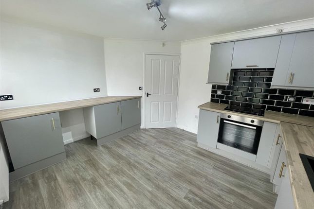 11, Ridgewood Close, Darlington photo 3