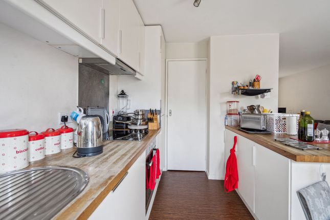 94 Pensclose, Witney photo 3