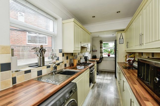 26, Horton Drive, Staffordshire photo 4