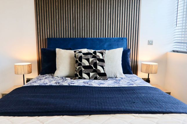 Newly Refurbished 1 Bed Apartment - Leeds