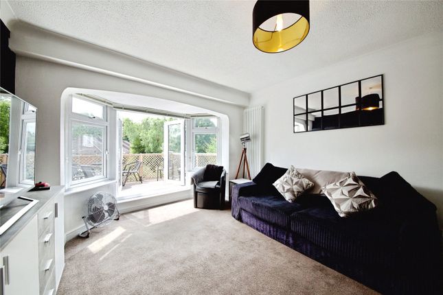 261a, Colney Hatch Lane, London photo 3