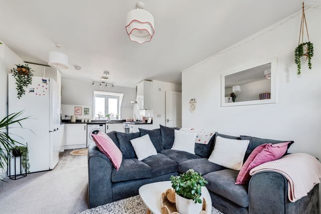 12, Merlin House, Centenary Way, WITNEY photo 4