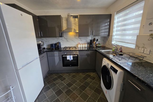371d Stretford Road, MANCHESTER photo 4