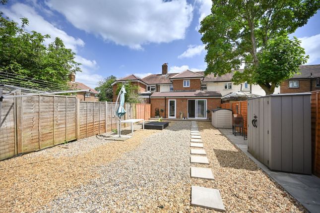 Addison Gardens, Surbiton photo 3