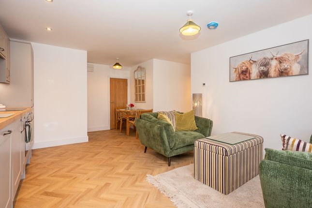 Flat Alpha Constantia House, 6 High Street, East Runton photo 4