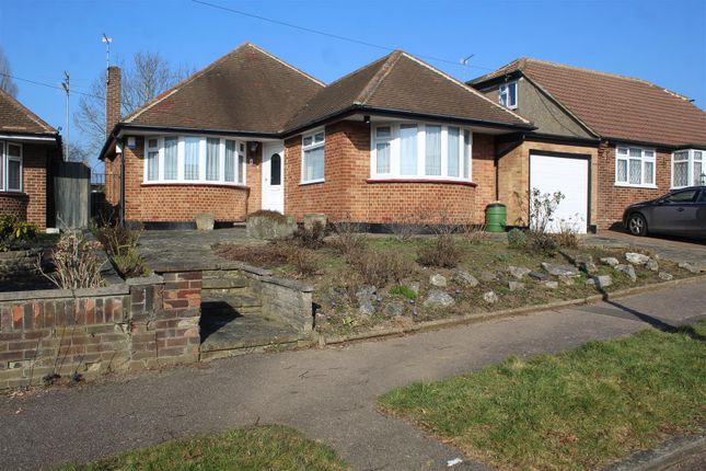 Thumbnail Detached bungalow for sale in Field View Road, Potters Bar