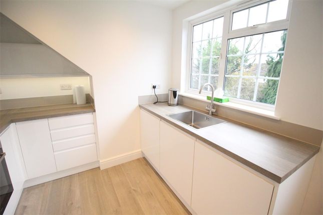 11, Fairview Way, Edgware photo 4