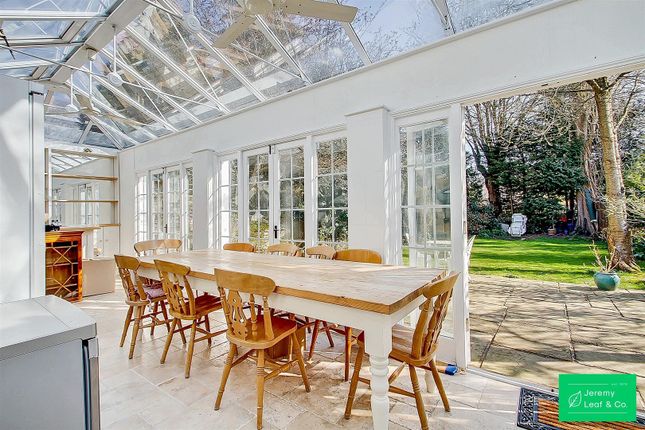 87, Fortis Green, London photo 4