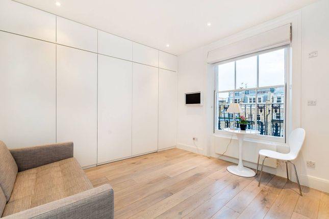 Thumbnail Studio to rent in Pembridge Square, Notting Hill, London