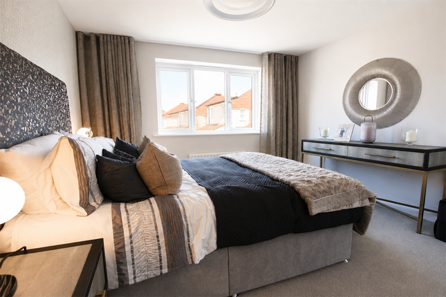 2, Inmeads, Redlands Village, Swindon photo 4