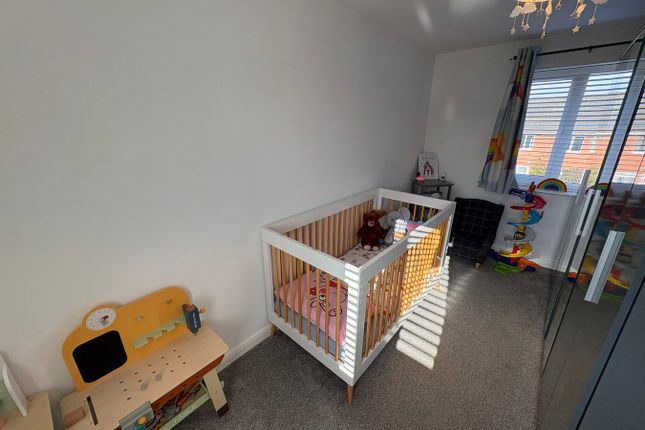 4, Highway Close, Leicester photo 5