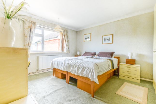 13, Old Mill Lane, Polegate photo 4