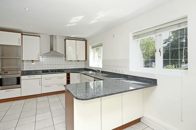3, Caerleon Close, Esher photo 2