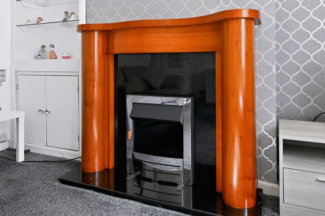 59 Hamilton Road, Grangemouth photo 4