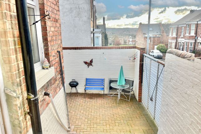 End terrace house for sale in Curzon Street, Gateshead