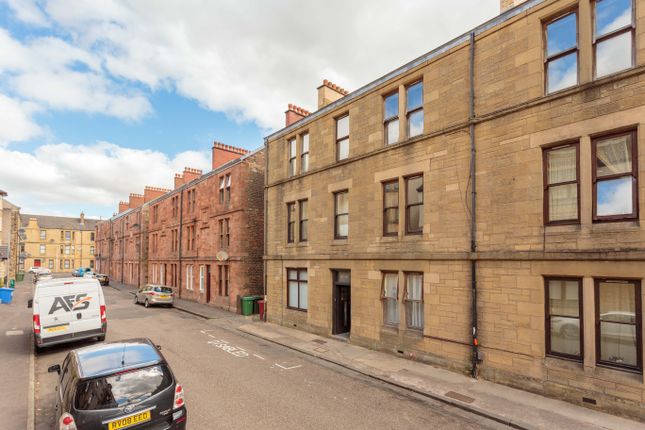 Thumbnail Flat for sale in Victoria Road, Falkirk