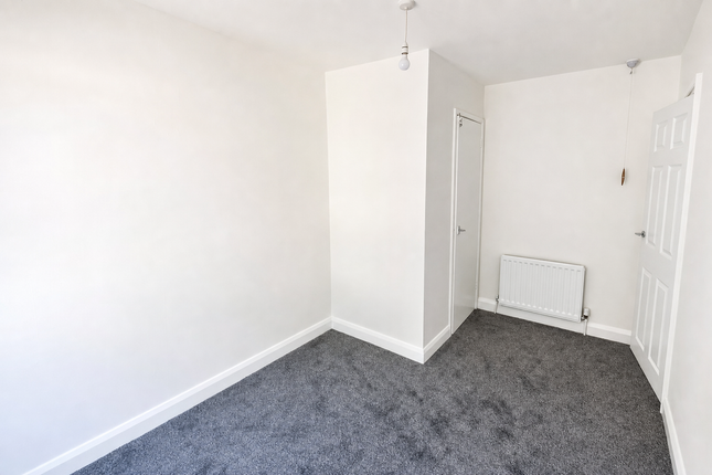 24, Paradise, Telford photo 5