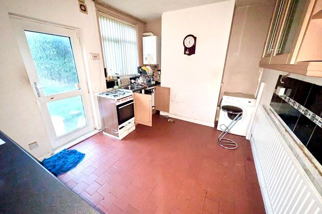 14, Kitchener Avenue, Derbyshire photo 4