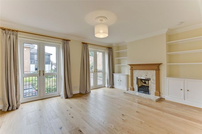 46 Harvest Lane,, Thames Ditton, Surrey photo 2