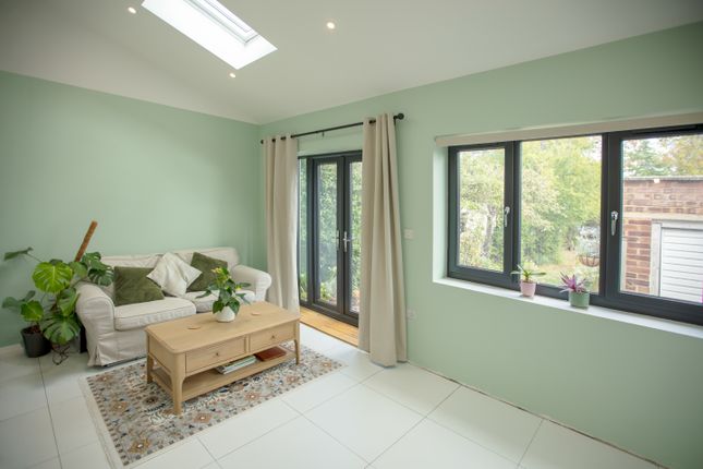 78, Montpelier Rise, Wembley photo 4