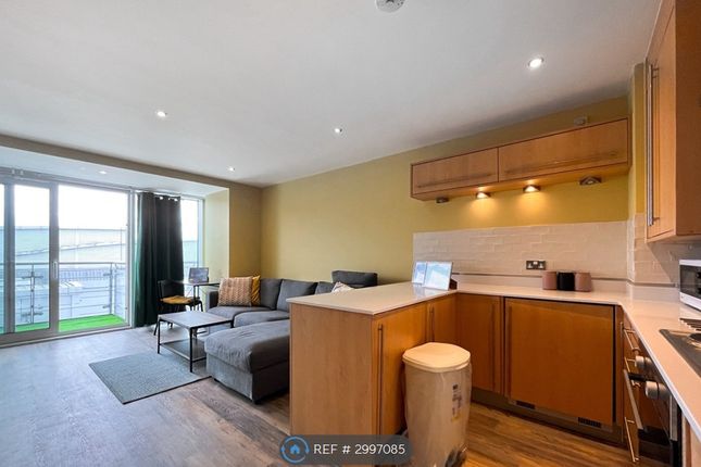 Flat, Albion Street, Leeds photo 4