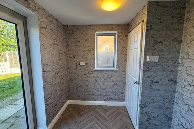 31, St. Andrews Road, Castleford photo 5