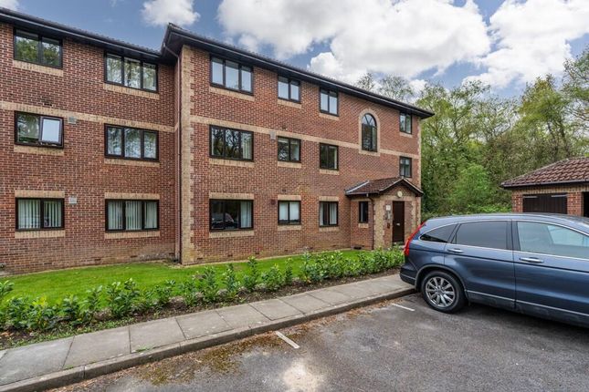 1-bed flat on 40, Barrow Down Gardens, Southampton, £75,000