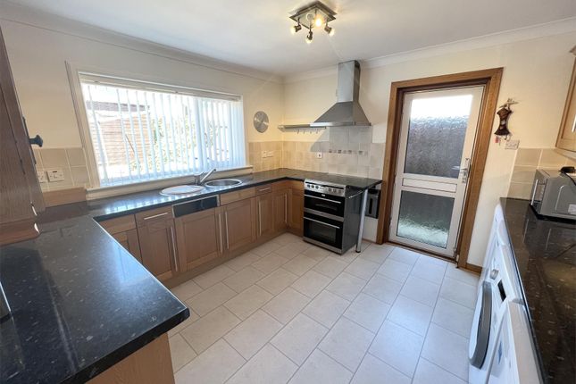9, Wentworth Square, Kilwinning photo 4