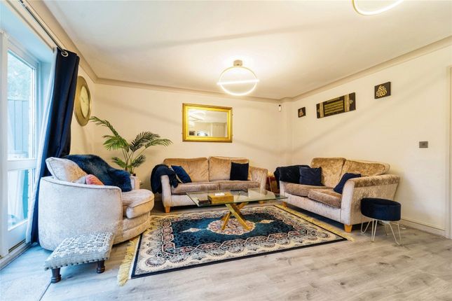26, Eckroyd Close, Lancashire photo 4