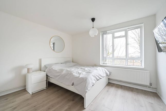Thumbnail Flat for sale in St Johns Way, Archway, London