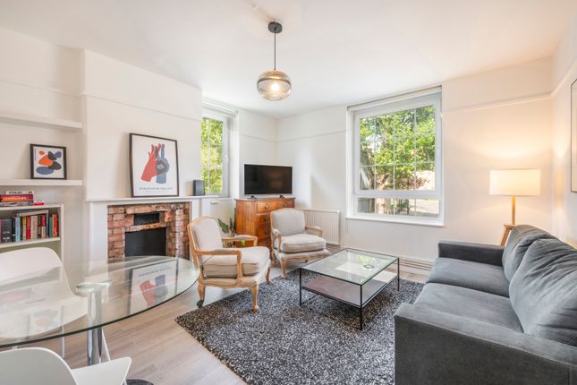 Flat for sale in Rochester House, Manciple Street