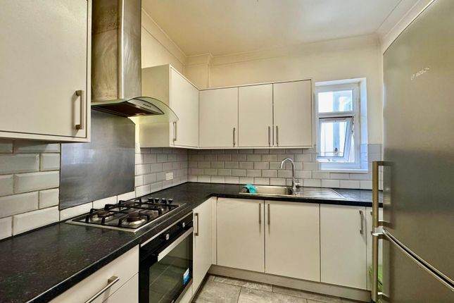 18A, District Road, Wembley photo 2