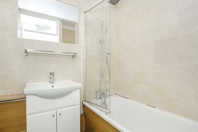 Flat for sale in Grayswood Point, Norley Vale, Roehampton
