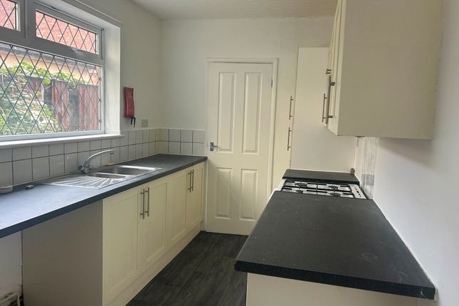 65, Haycroft Street, Grimsby photo 4