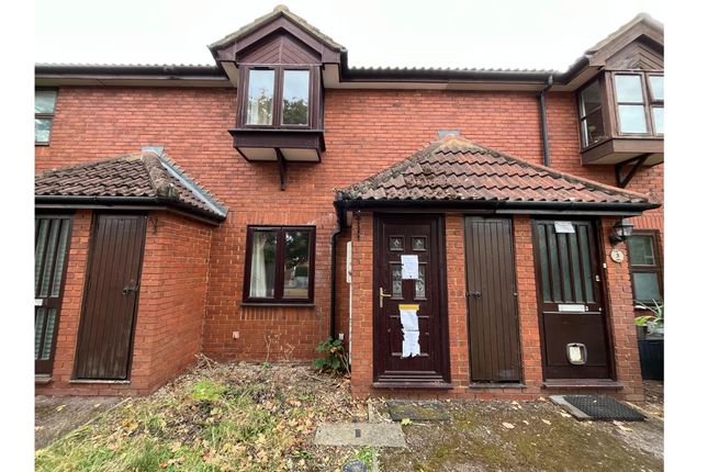 1 Bedroom Terraced in CR0 4TW