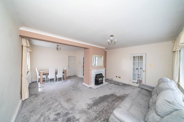 29, Goldthorne Avenue, Cannock photo 2