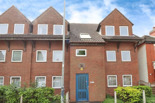 Thumbnail Flat for sale in Sutton Park, Camp Hill Road, Nuneaton