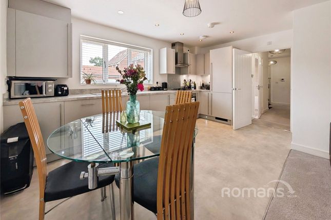Flat 2, 186, Fullbrook Avenue, Reading photo 4