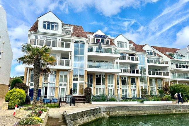 66, Moriconium Quay, Poole photo 3
