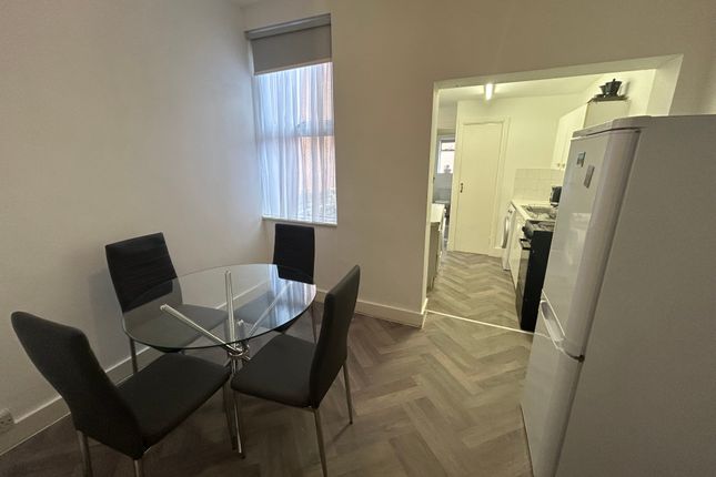 174a, Vauxhall Bridge Road, London photo 5