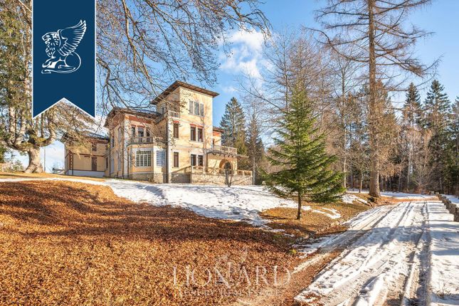 Thumbnail Villa for sale in Lavarone, Trento, Trentino Alto Adige