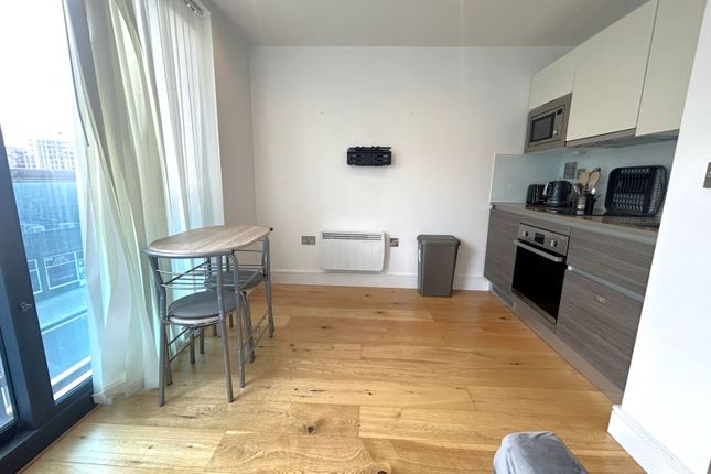 Trident House, 76,Flat 21, Station Road, Hayes photo 5