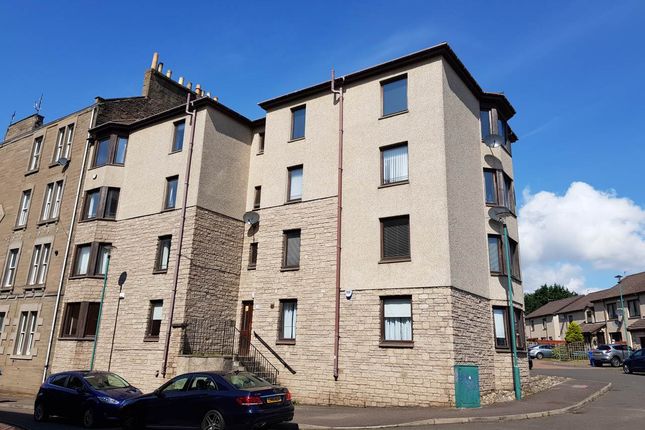 Thumbnail Flat to rent in Gowrie Street, Dundee