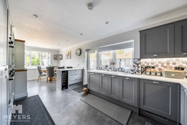 22, Craigwood Drive, Ferndown photo 4